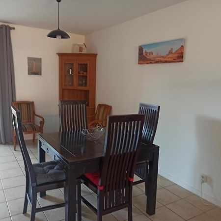 Location 4-6 Personnes Vila Grayan-et-l'Hopital Exterior foto