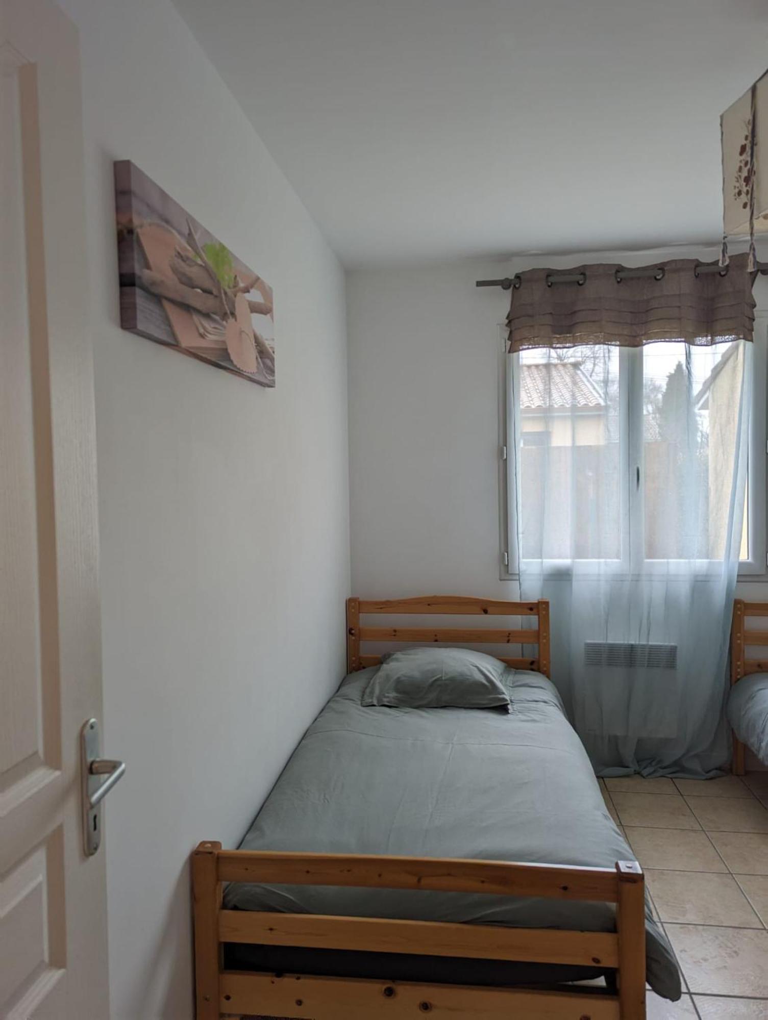Location 4-6 Personnes Vila Grayan-et-l'Hopital Exterior foto